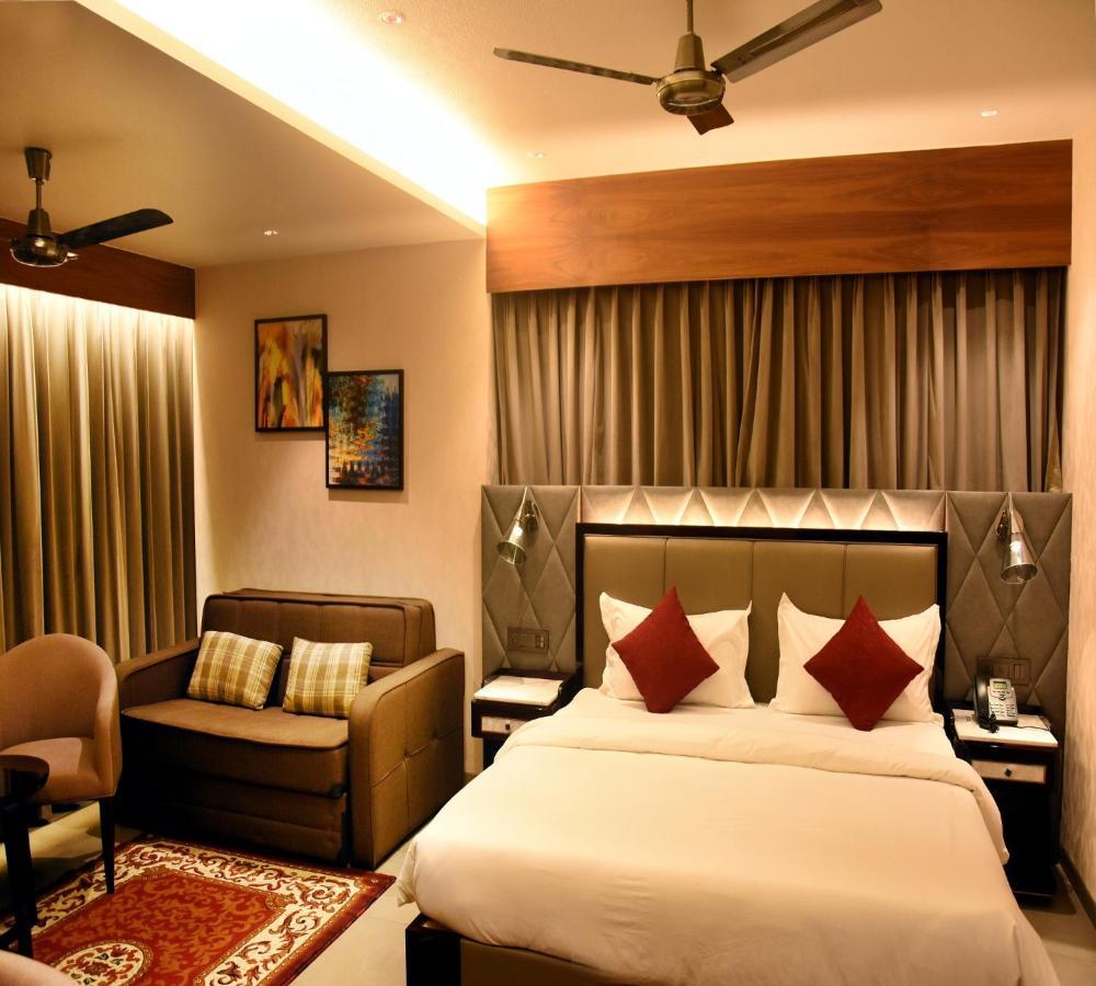 Hotel Palazzo Prime Tezpur Exterior foto
